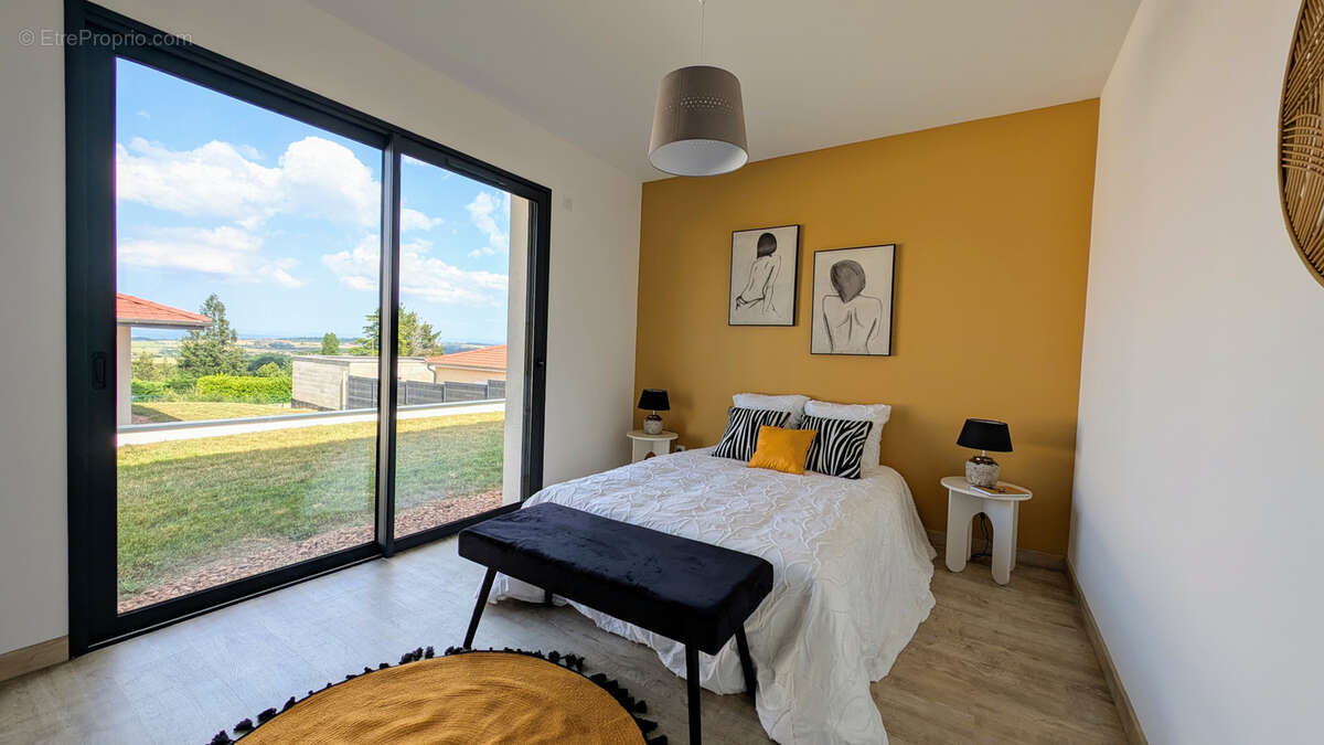 Maison à VILLEMONTAIS