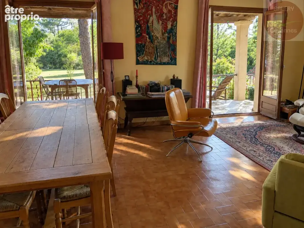 Belle maison familiale sur un parc arboré de 3157m² - photo 3