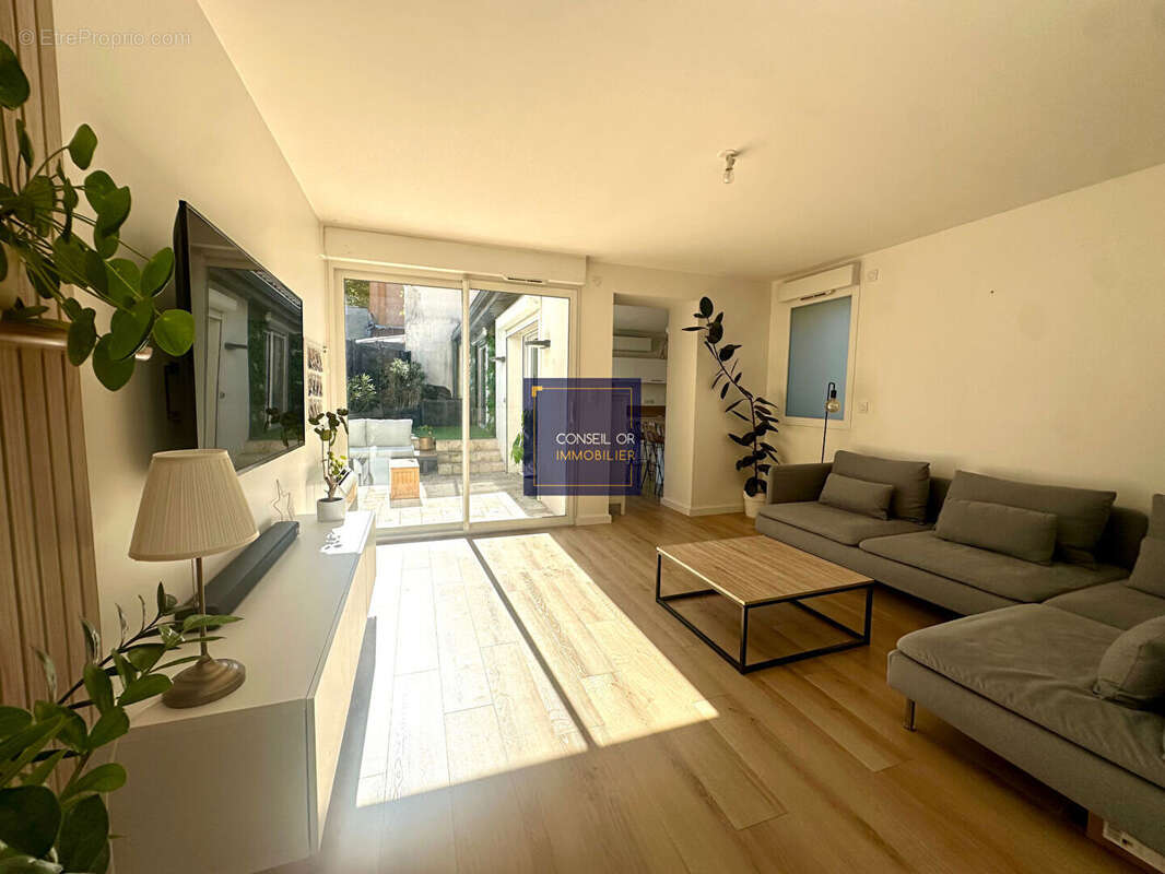 Appartement à VOURLES