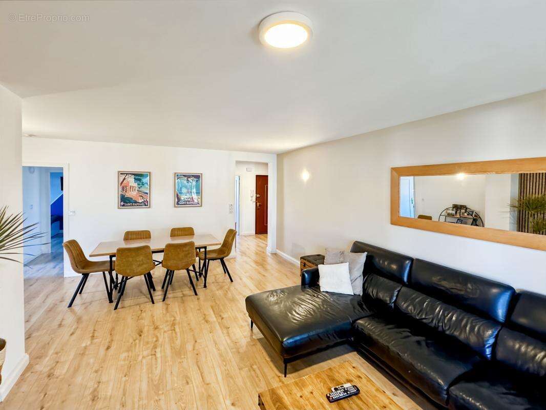 Appartement à SAINT-RAPHAEL