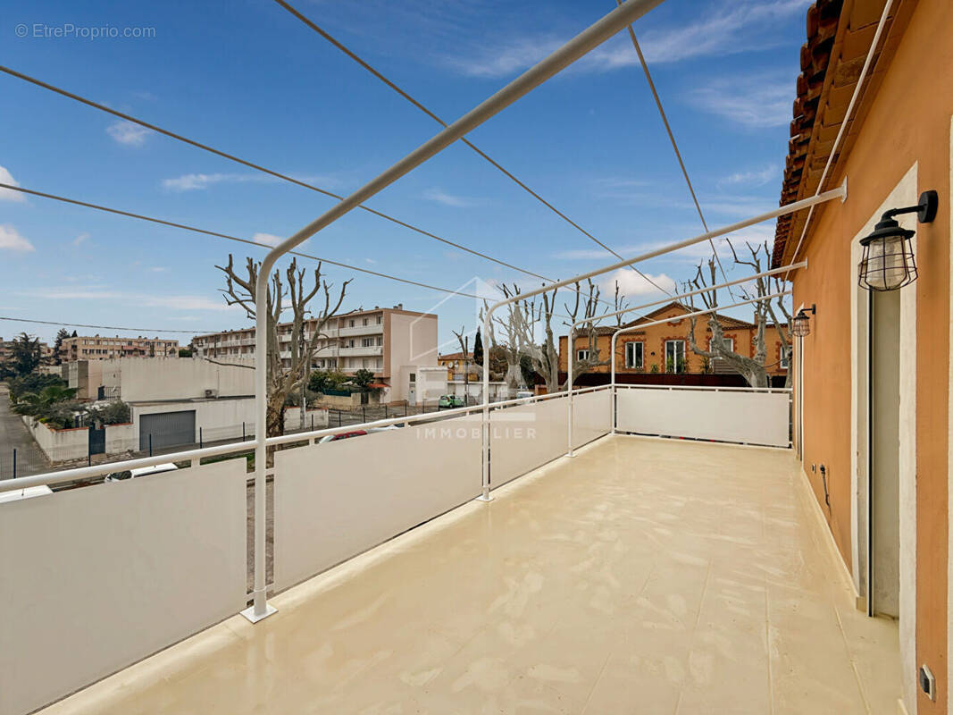 Appartement à MARIGNANE