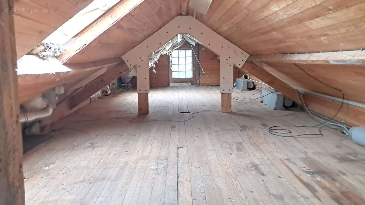 Maison à BRAY-LES-MAREUIL