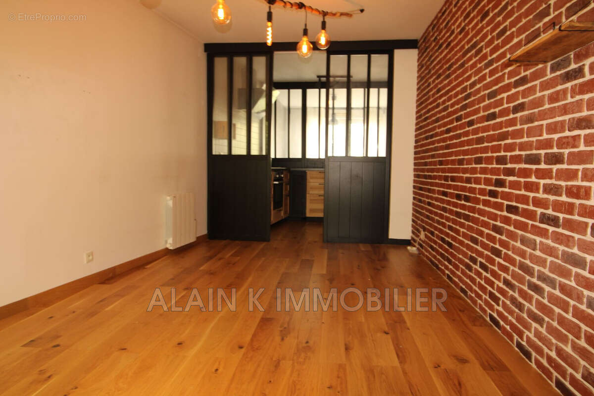 Appartement à CHAVILLE