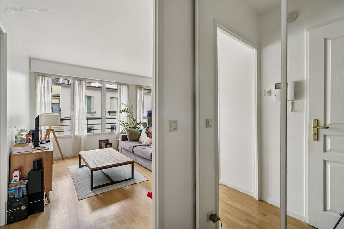 Appartement à PARIS-20E