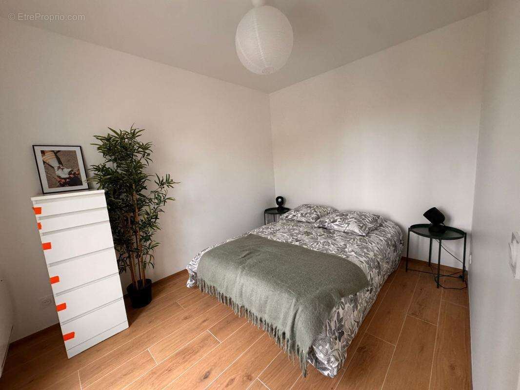Appartement à AUBERVILLIERS