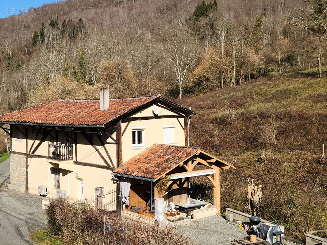 Maison à ARBAS
