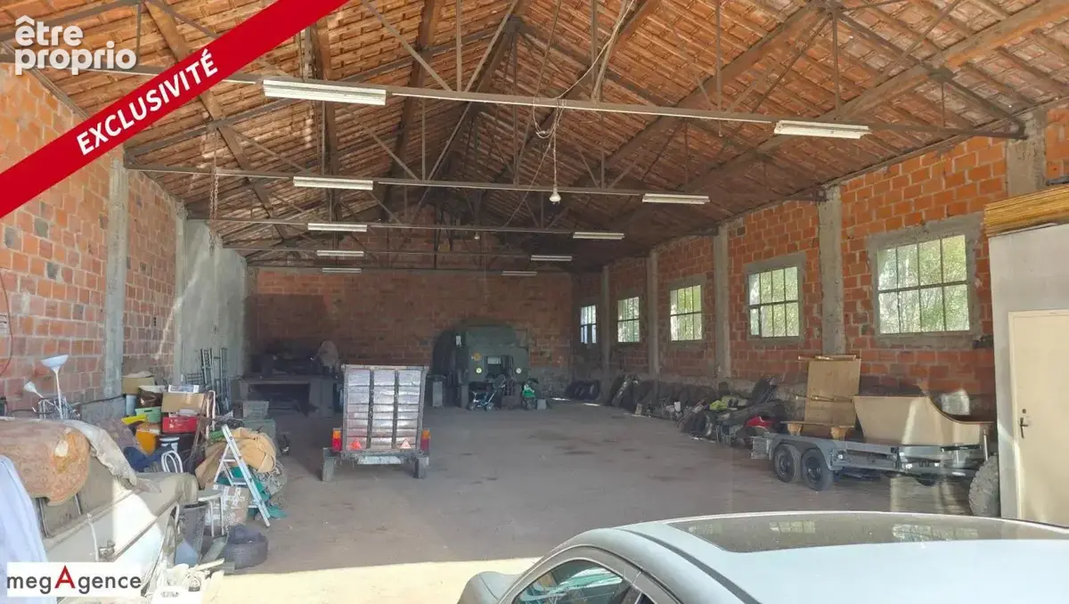 Garage/ Stockage 360 m² sur 715 m² de parcelle - photo 2