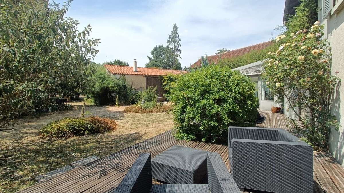 Maison 4 chambres avec piscine amberre - photo 2