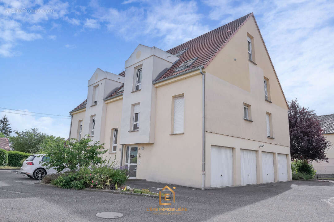 Appartement 2 pieces - garage - balcon - parking privatif - photo 9