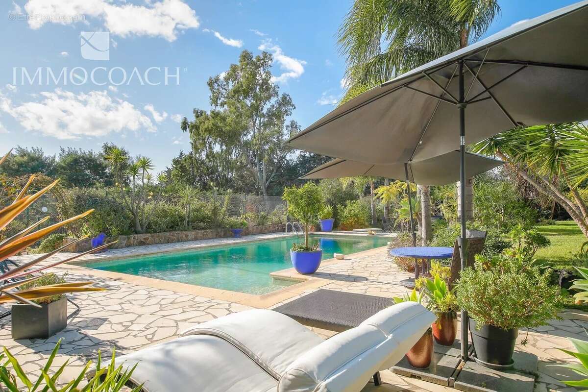 Maison à LA LONDE-LES-MAURES