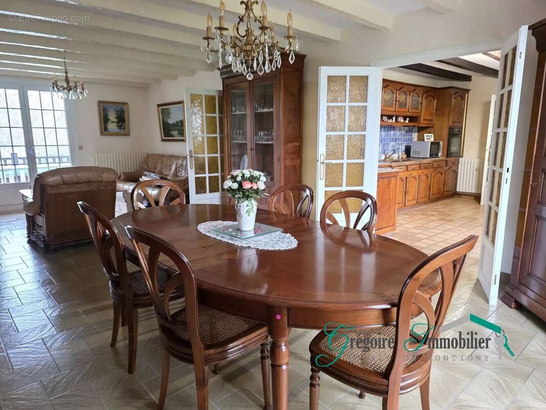 Maison à LA GENEVRAYE