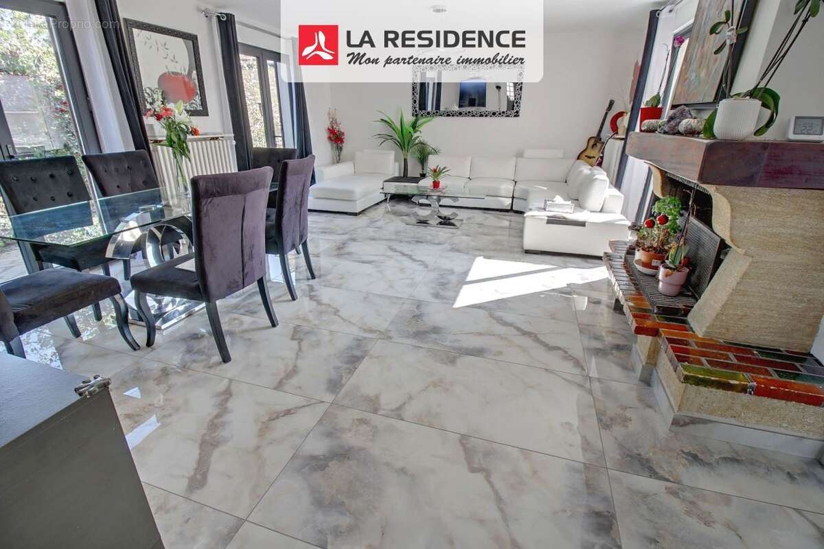 Maison à CONFLANS-SAINTE-HONORINE