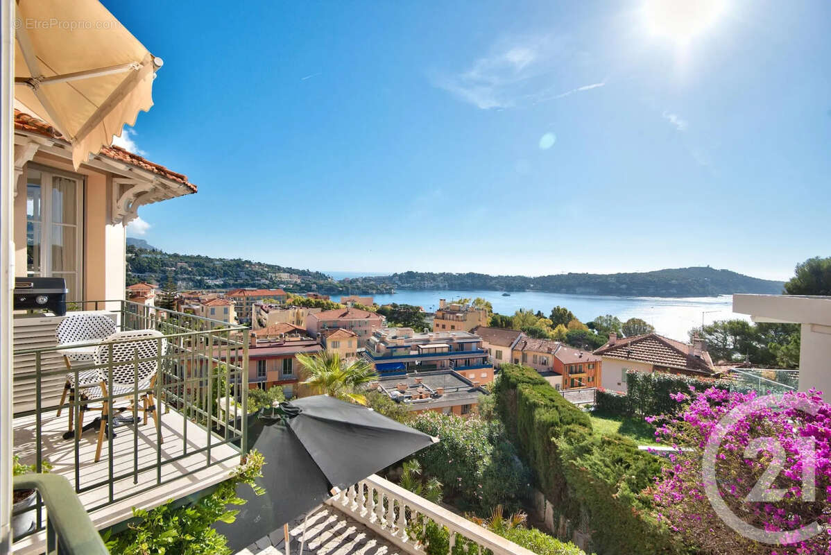 Appartement à VILLEFRANCHE-SUR-MER