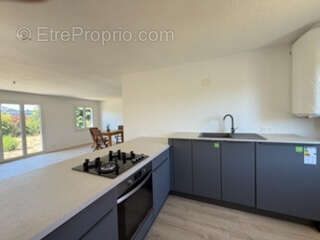 Maison de plain pied renovee - photo 8