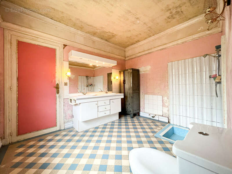 Maison à LONLAY-L'ABBAYE