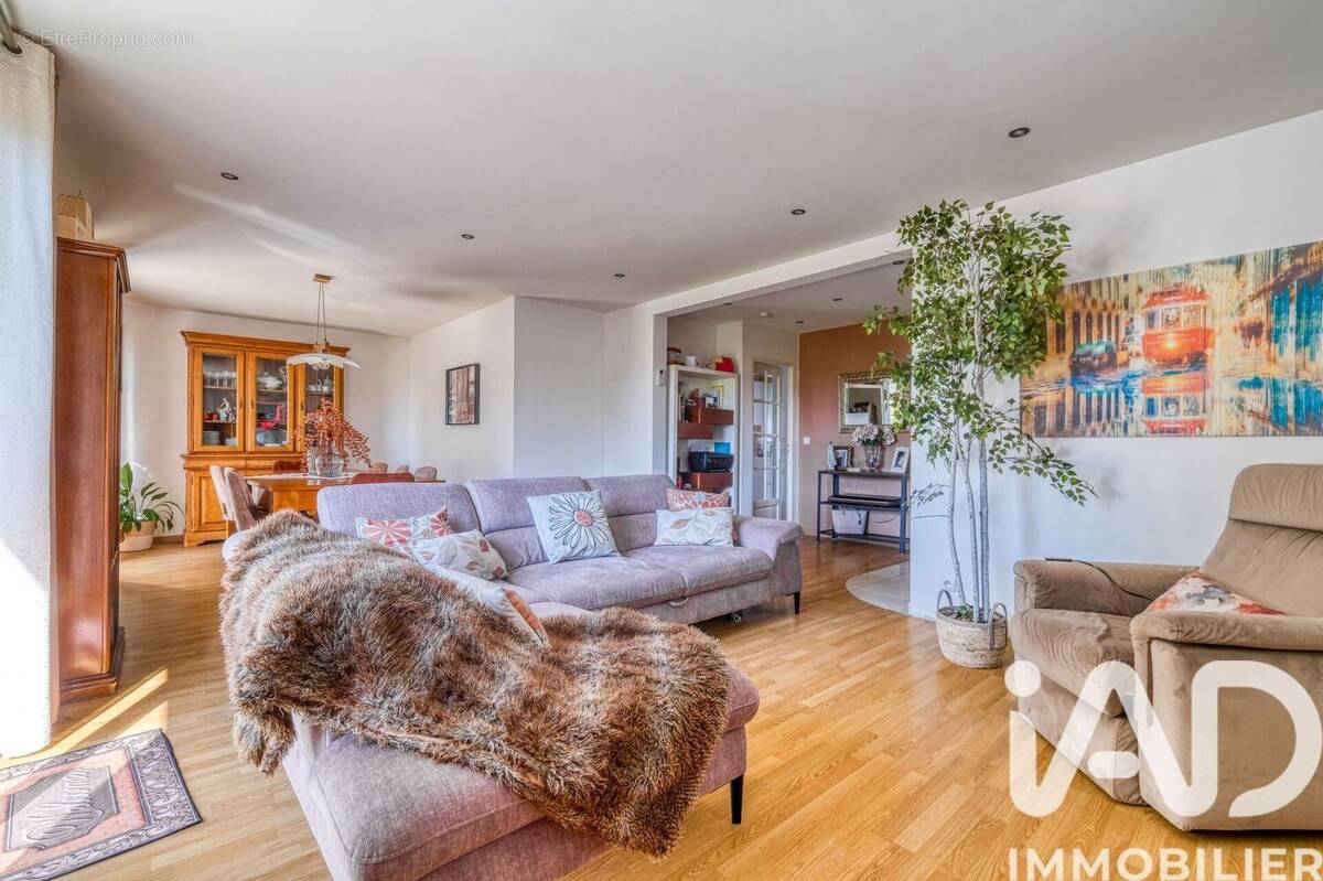 Photo 1 - Maison à LIVRY-GARGAN