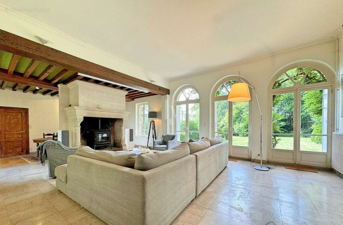 Maison à SAINT-JOUIN-BRUNEVAL