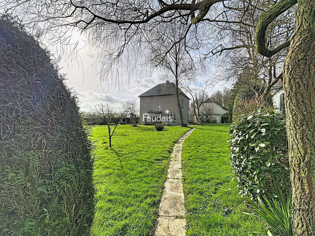 Maison 127 m² à Villers-Bocage  - photo 7