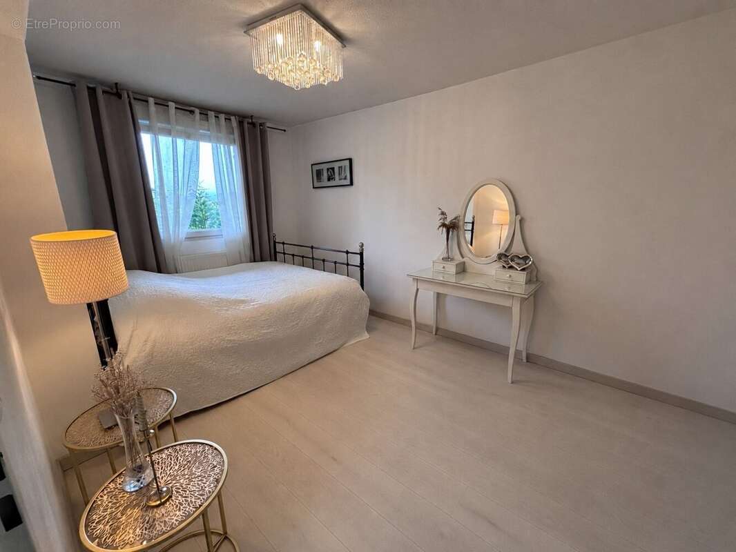 Appartement à METZ-TESSY