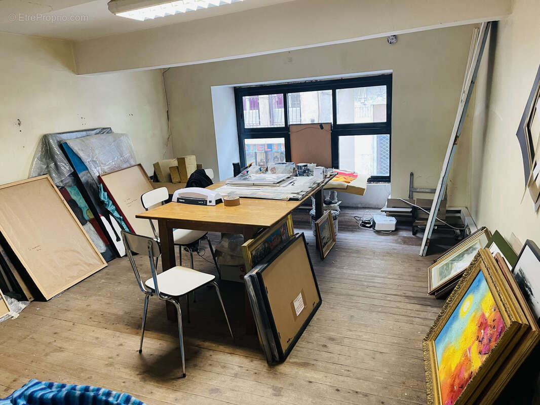 Commerce à CARCASSONNE