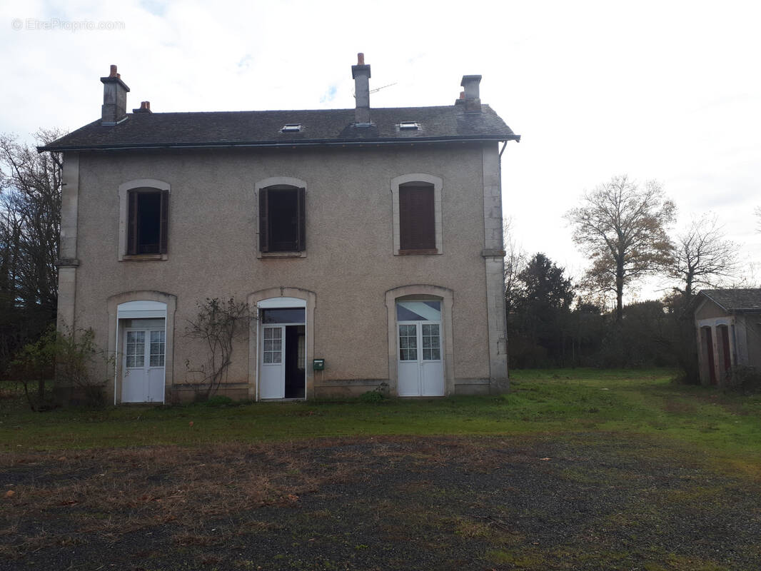 Maison à AVAILLES-LIMOUZINE