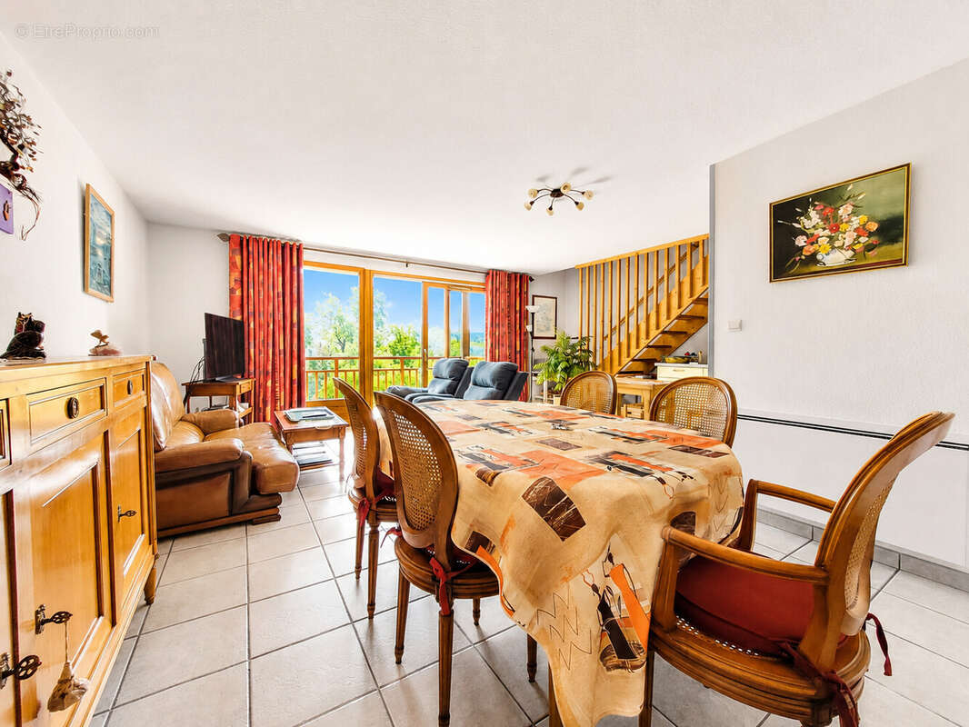Superbe appartement T4 en duplex traversant - photo 2