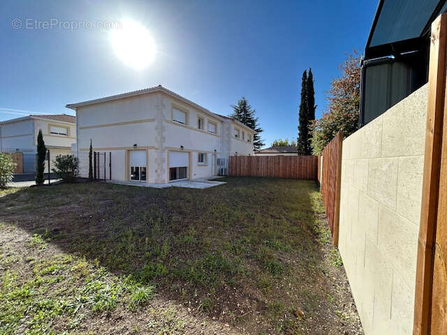 Maison à PAREMPUYRE