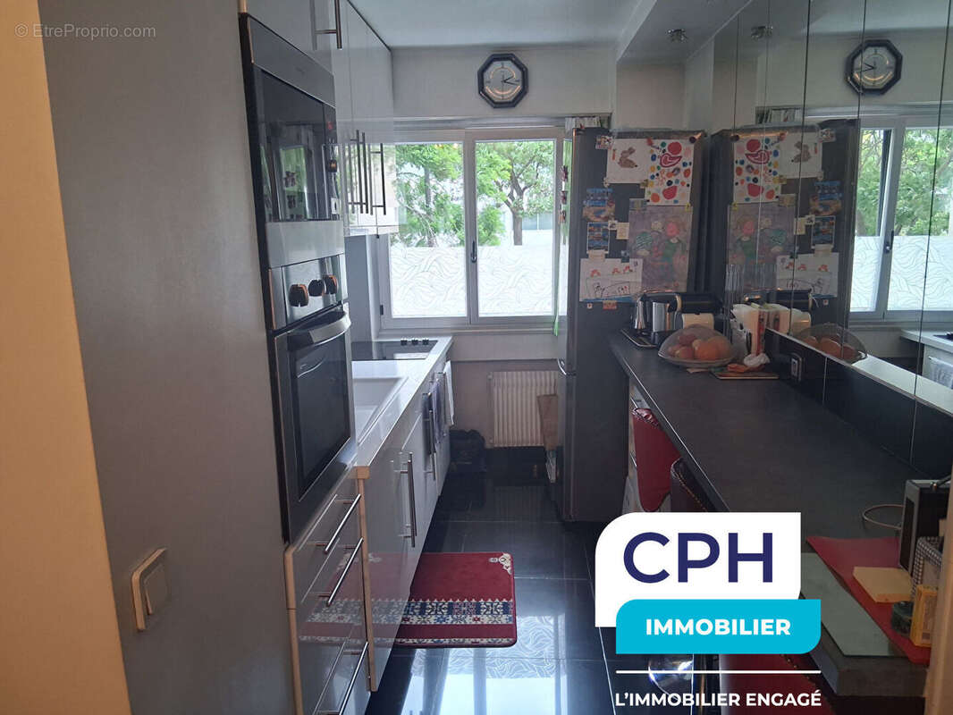 Appartement à PARIS-15E