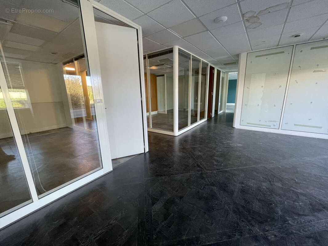 Commerce à HAUTERIVES