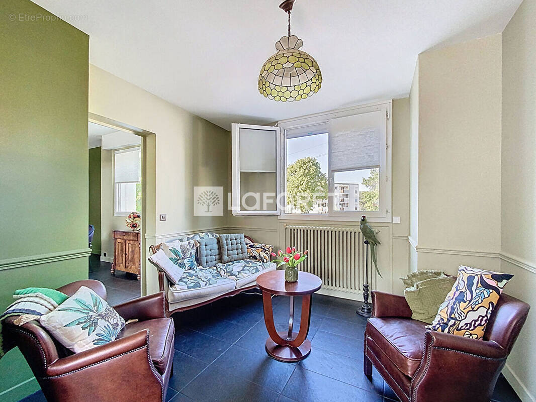 Maison à VERNEUIL-SUR-SEINE