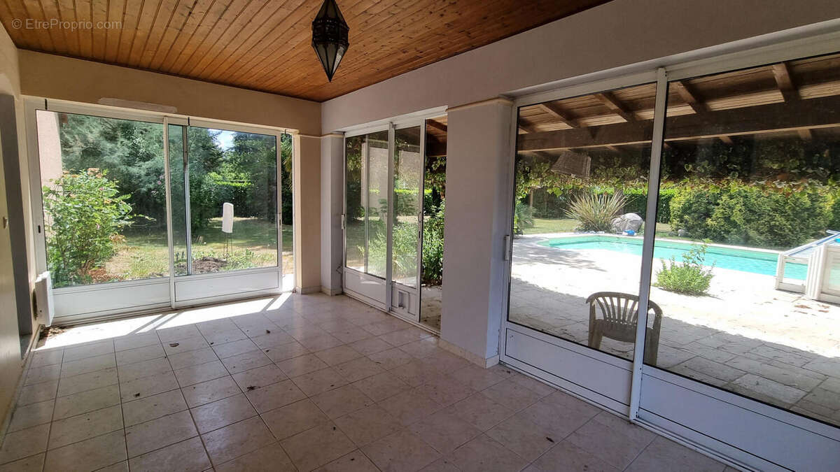 Villa proche étang de ST ESTEPHE - photo 7