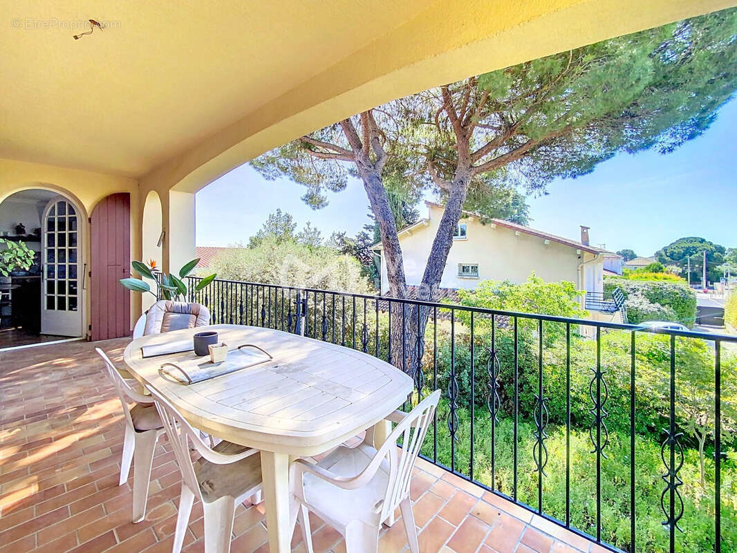 Maison à SAINT-JEAN-DE-VEDAS