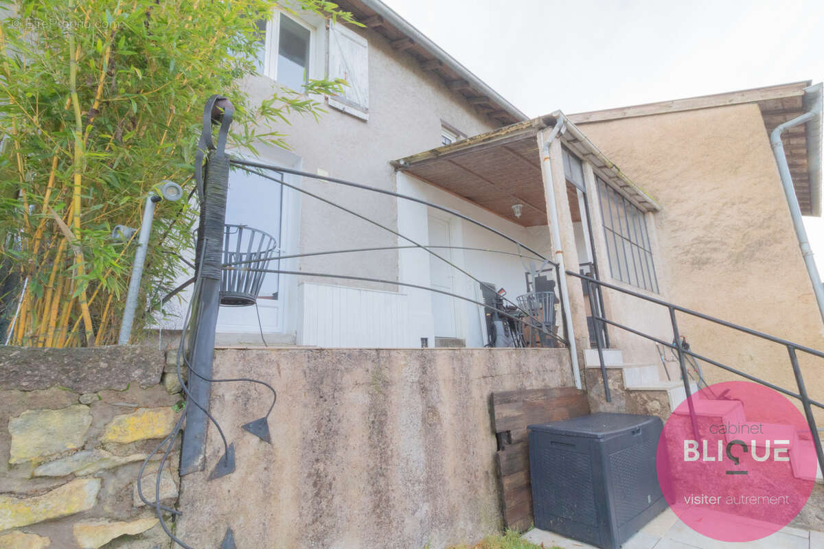 Maison à JALLAUCOURT