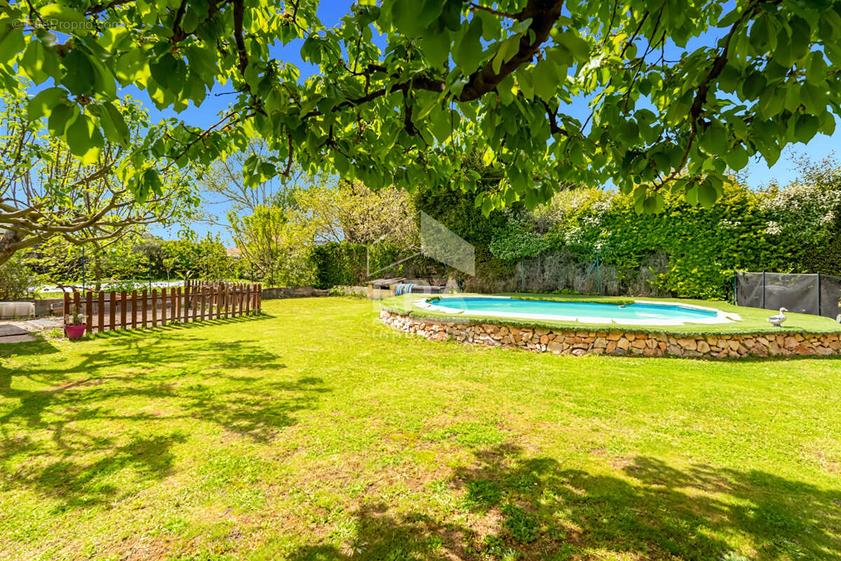 Maison à BOUC-BEL-AIR