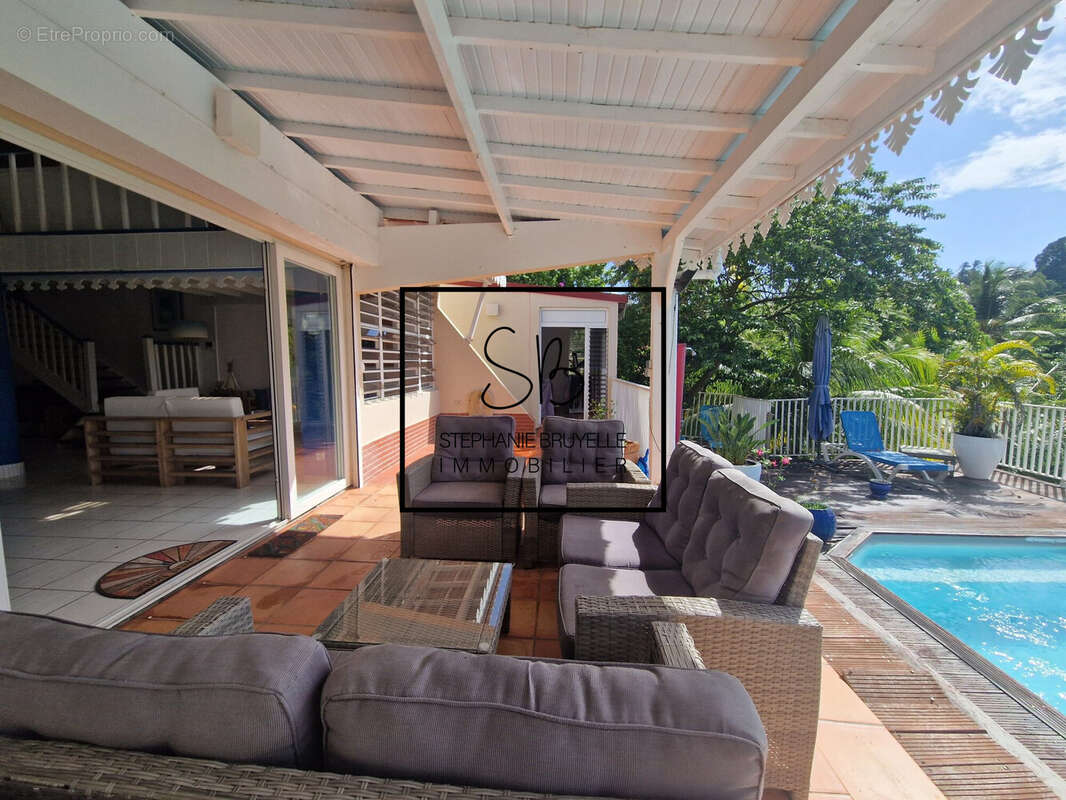 Maison à SCHOELCHER