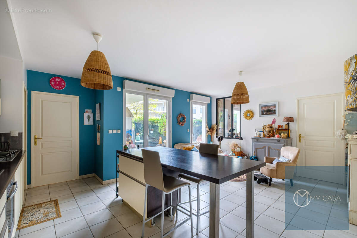 Appartement à TASSIN-LA-DEMI-LUNE