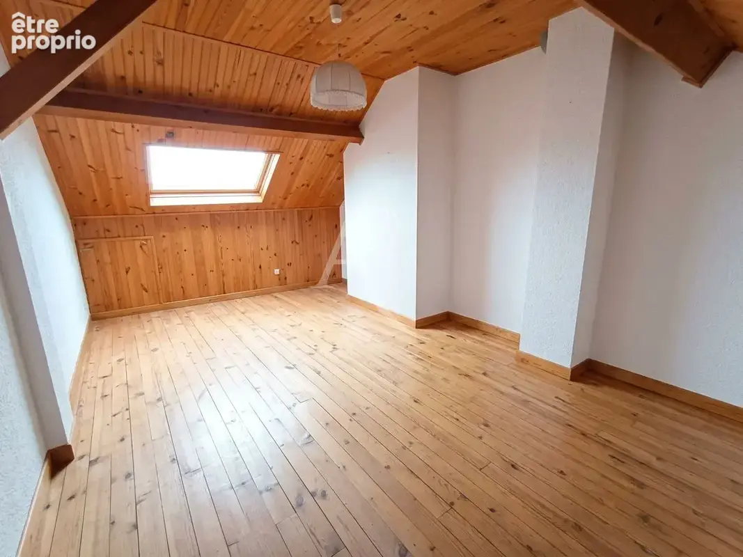 EN VENTE - GARCHIZY - Maison  4 chambres sur sous-sol - photo 7