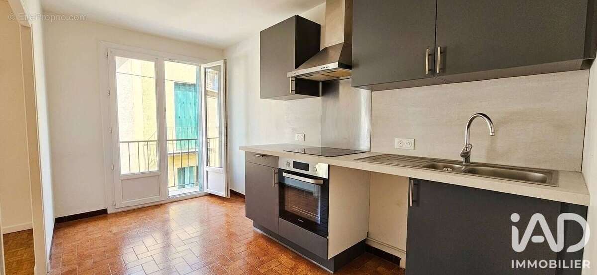 Appartement 58 m² à Saint-Just-Saint-Rambert  - photo 2