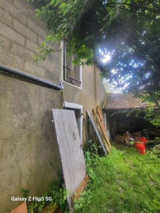 Maison 113 m² à Courgains  - photo 2