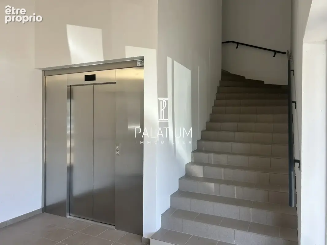 Commerce 155 m² à vendre à Manosque (04100) - photo 3