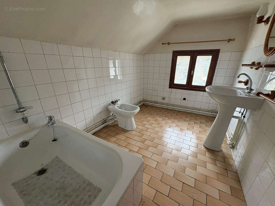 Maison à FONTENAY-TRESIGNY