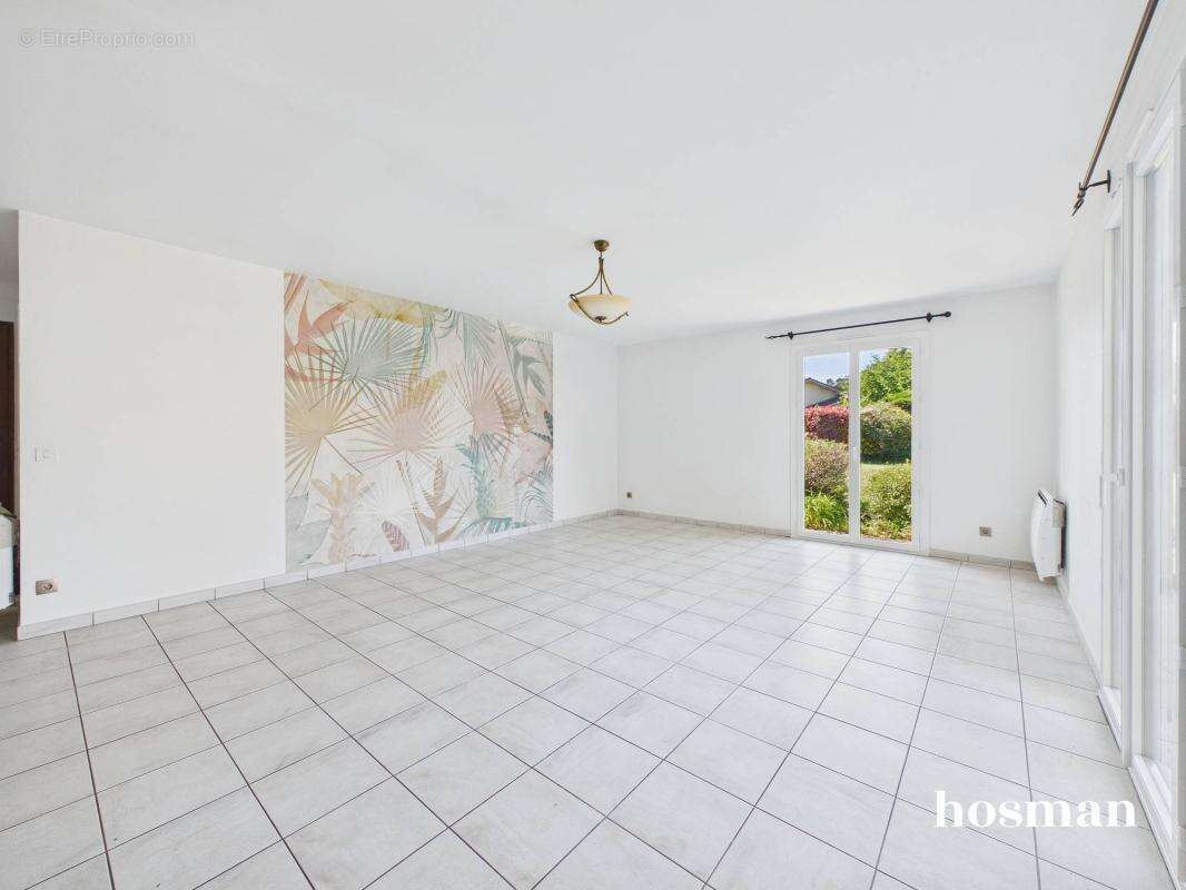 Maison à LE PIAN-MEDOC