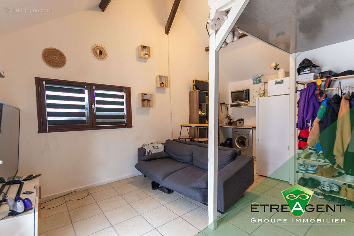 Appartement à AUBERGENVILLE