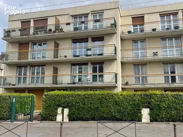 Photo Appartement à Le Bourget au prix de 184 000€
