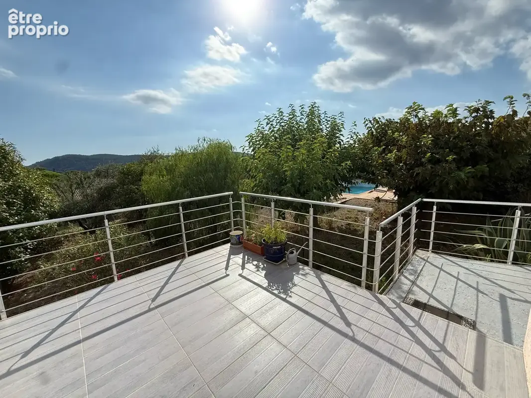 Bagnols en foret, villa dominante au calme avec piscine  et appartement independant - photo 24