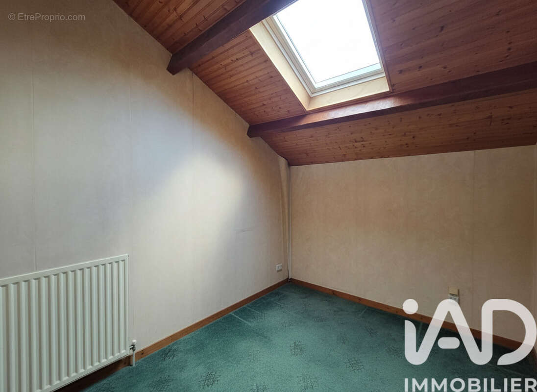 Maison 175 m² à Bouex  - photo 7