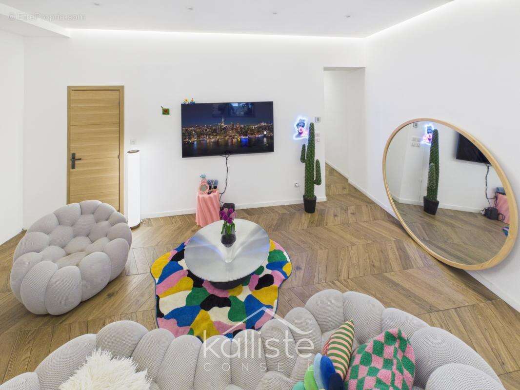 T3 Ajaccio centre : deux chambres, deux salles d'eau, zéro travaux - photo 13