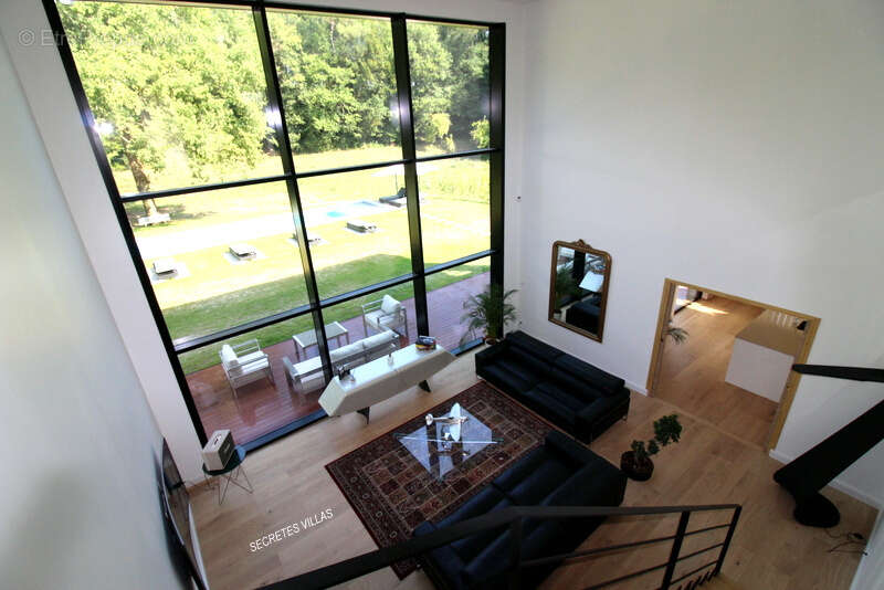 Maison à FARGUES-SAINT-HILAIRE