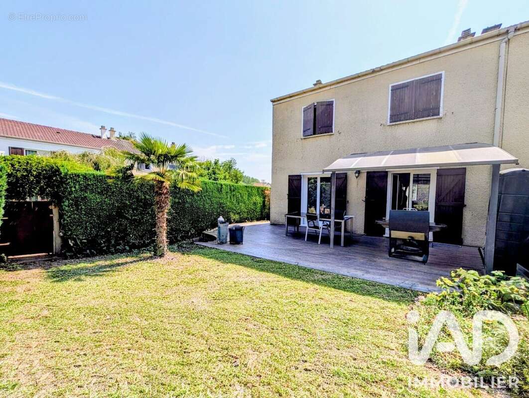 Maison 76 m² à Ezanville  - photo 6