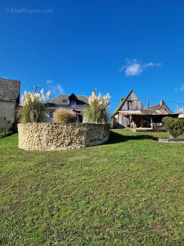 Maison à BUEIL-EN-TOURAINE